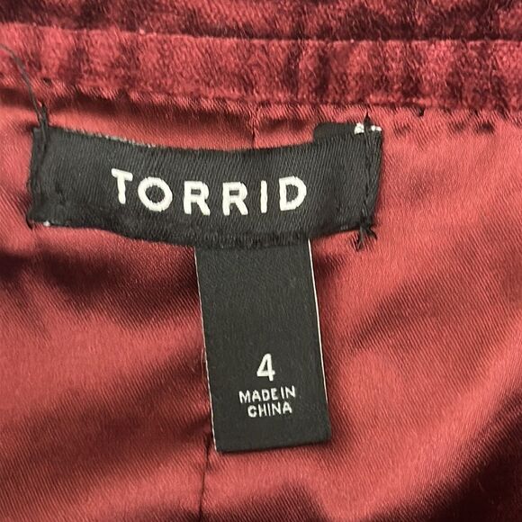 Torrid Jacket Size 4 4X Moto Burgundy Velvet Jacket NWOT - Picture 15 of 16